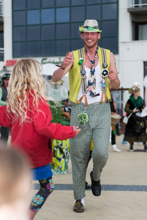 Murgafanfare Agrum & Straatanimatie @ festival aan zee De Panne, foto 54, foto's door Guy Danneels - FrontView Magazine