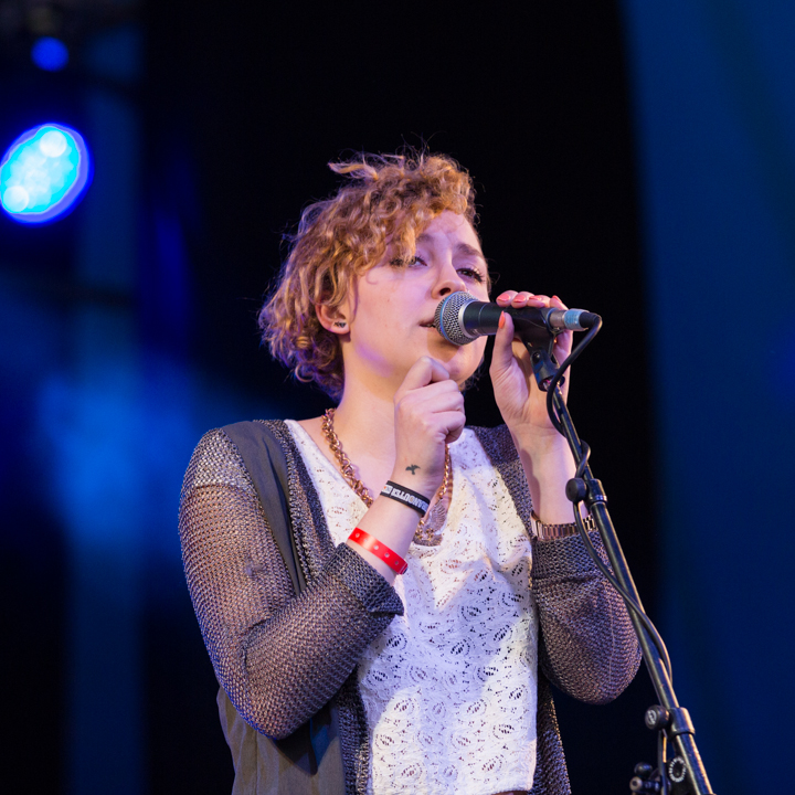 Paulien Mathues @ festival aan zee De Panne, foto 6, foto's door Guy Danneels - FrontView Magazine