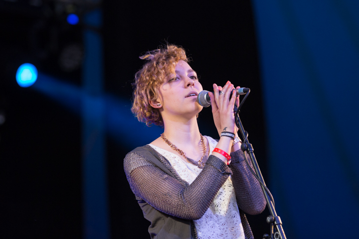 Paulien Mathues @ festival aan zee De Panne, foto 12, foto's door Guy Danneels - FrontView Magazine