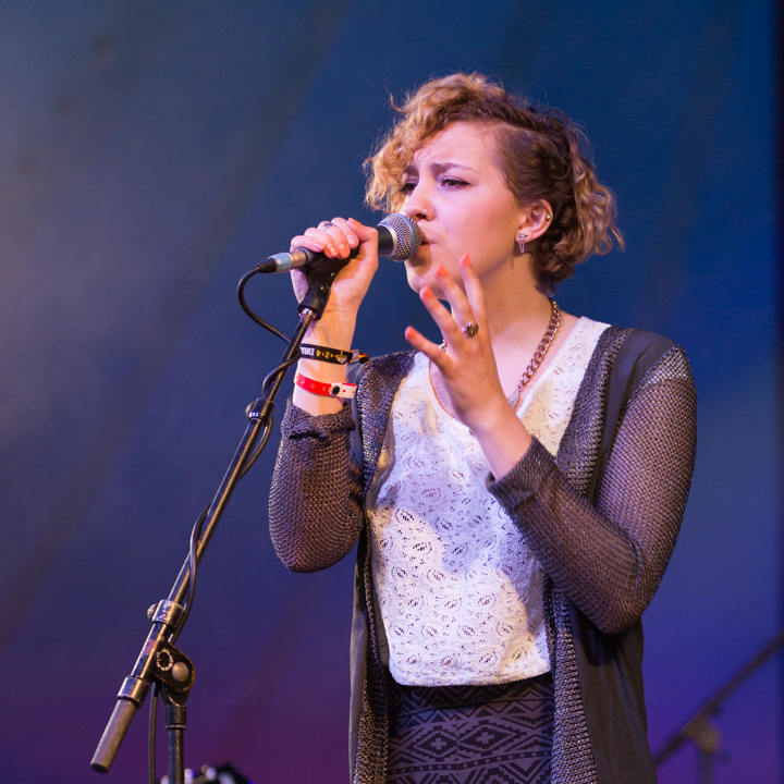 Paulien Mathues @ festival aan zee De Panne, foto 30, foto's door Guy Danneels - FrontView Magazine