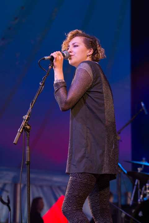Paulien Mathues @ festival aan zee De Panne, foto 42, foto's door Guy Danneels - FrontView Magazine