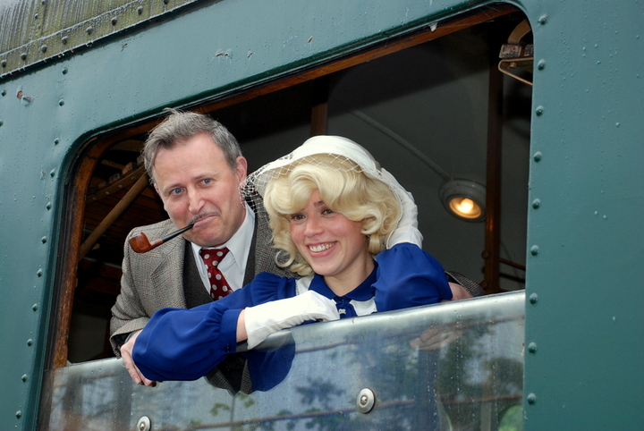 Bros producties stelt "The 39 steps" voor @ Oppuurs, picture 2, photographed by Peter Minnebo - FrontView Magazine