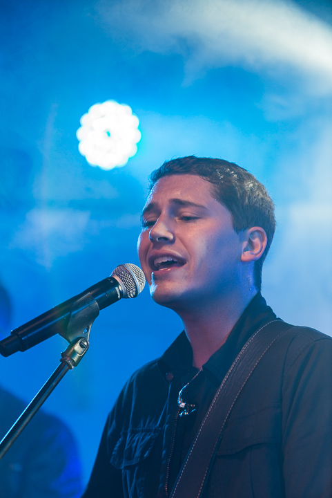 Cris Cab Live in The Qube, picture 3, photographed by Jonas Wallecan - FrontView Magazine