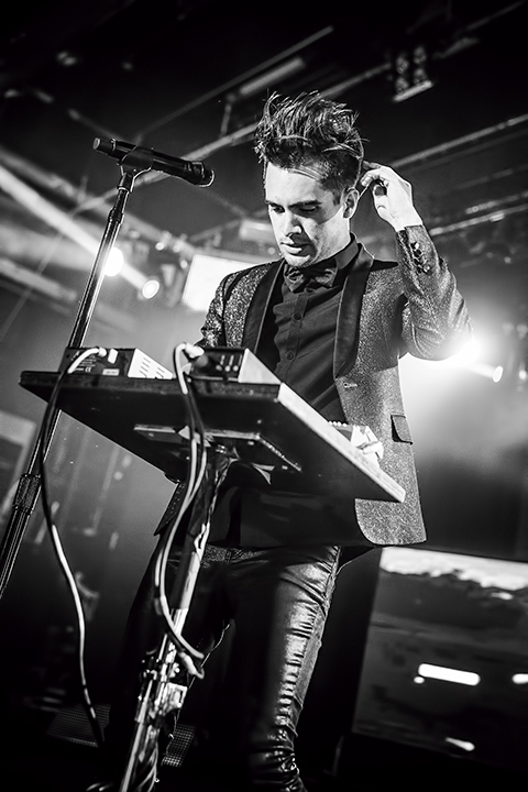 Panic! At The Disco @ Trix, picture 8, photographed by Elke Briers - FrontView Magazine
