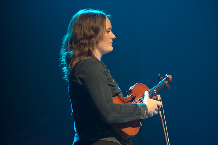 Della Mae @ De Roma, picture 12, photographed by Steven Stausens - FrontView Magazine