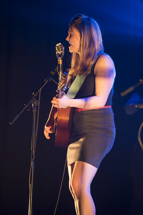 Della Mae @ De Roma, picture 16, photographed by Steven Stausens - FrontView Magazine