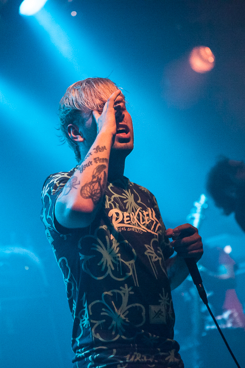 Issues @ Ancienne Belgique, picture 13, photographed by Dorien Goetschalckx - FrontView Magazine