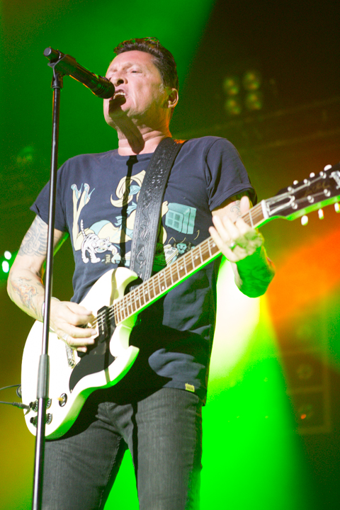 Golden Earring @ 013 Tilburg, picture 1, photographed by FrontView Magazine