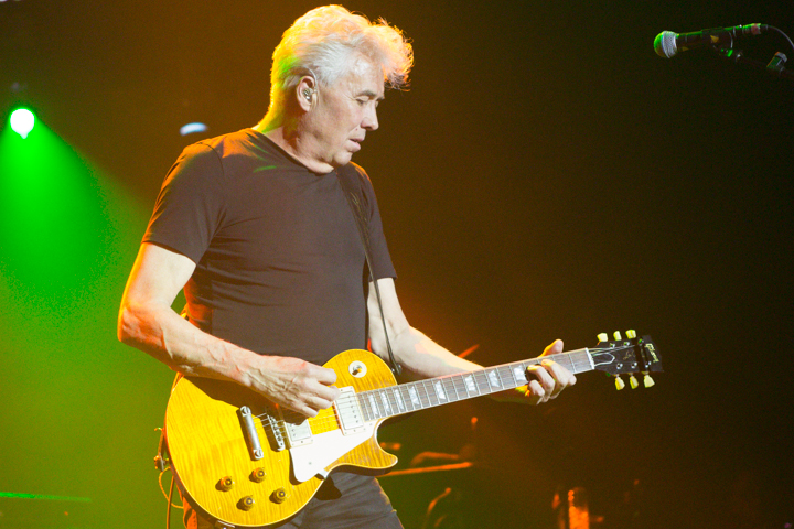 Golden Earring @ 013 Tilburg, picture 5, photographed by FrontView Magazine