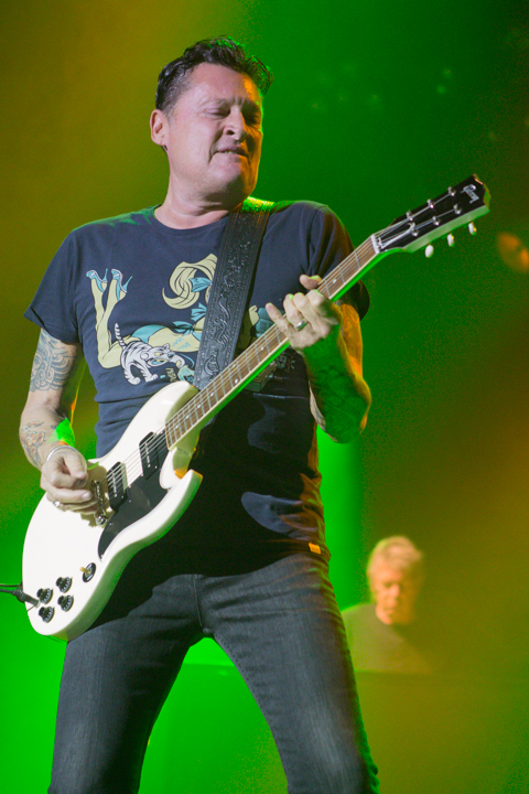 Golden Earring @ 013 Tilburg, picture 8, photographed by FrontView Magazine