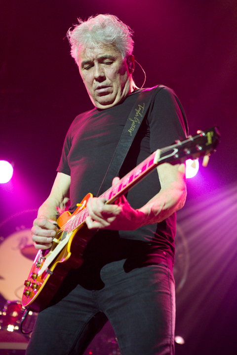 Golden Earring @ 013 Tilburg, picture 12, photographed by FrontView Magazine