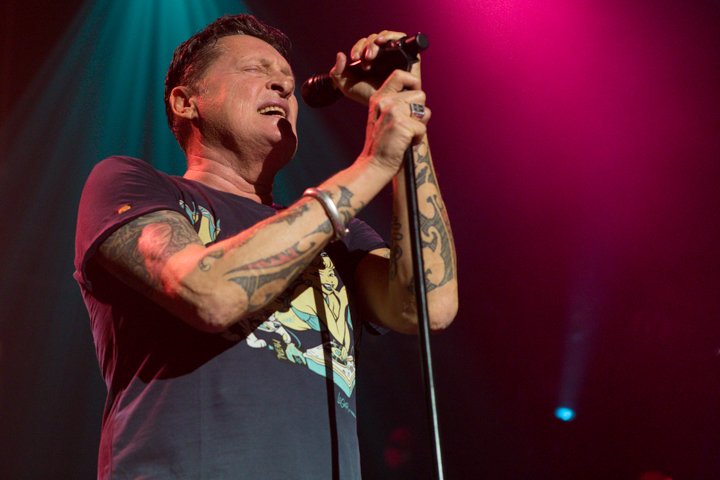Golden Earring @ 013 Tilburg, picture 24, photographed by FrontView Magazine