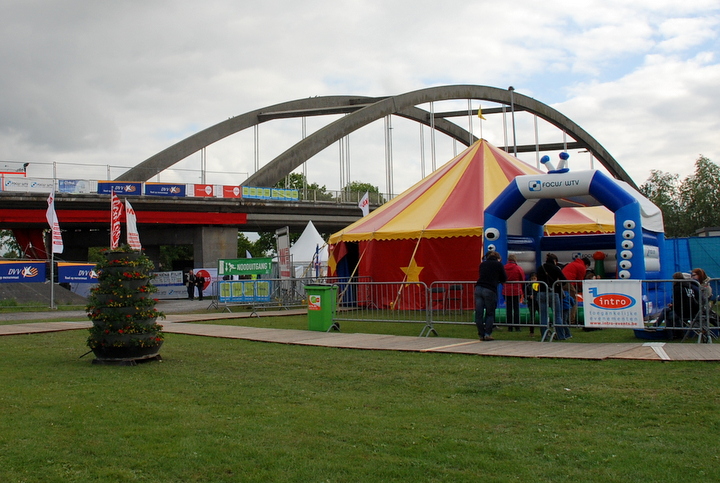 Labadoux 2014 @ Ingelmunster, picture 1, photographed by Peter Minnebo - FrontView Magazine