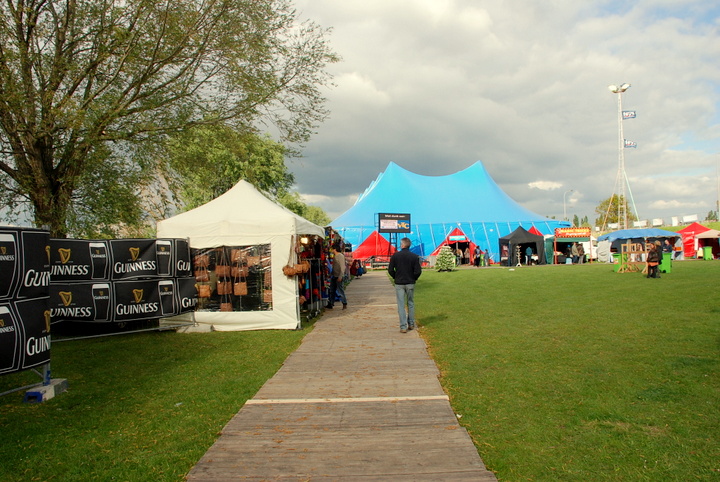 Labadoux 2014 @ Ingelmunster, picture 2, photographed by Peter Minnebo - FrontView Magazine