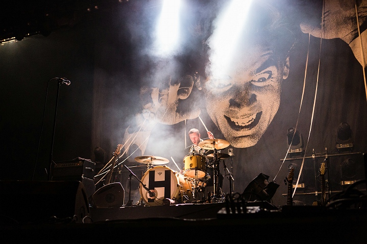 The Hives @ Groezrock 2014, picture 2, photographed by Edwin Houdevelt - FrontView Magazine