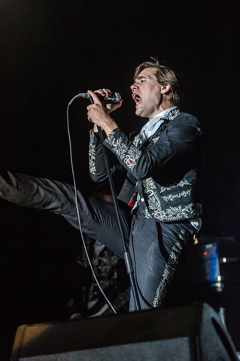 The Hives @ Groezrock 2014, picture 10, photographed by Edwin Houdevelt - FrontView Magazine