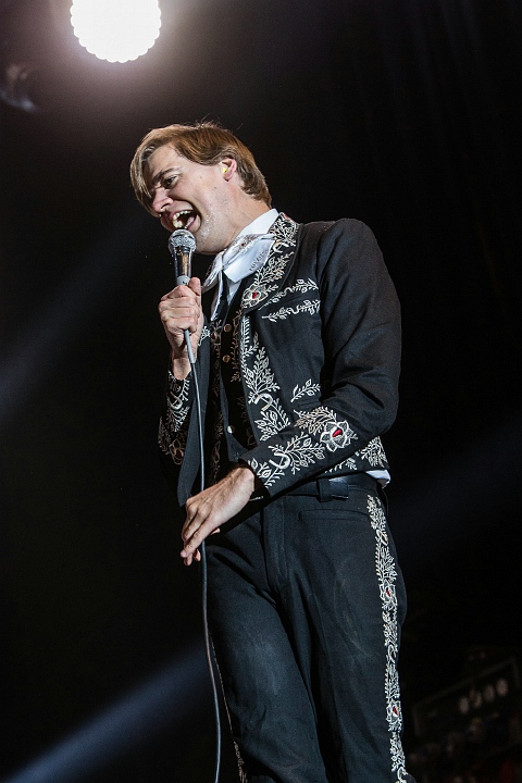 The Hives @ Groezrock 2014, picture 13, photographed by Edwin Houdevelt - FrontView Magazine