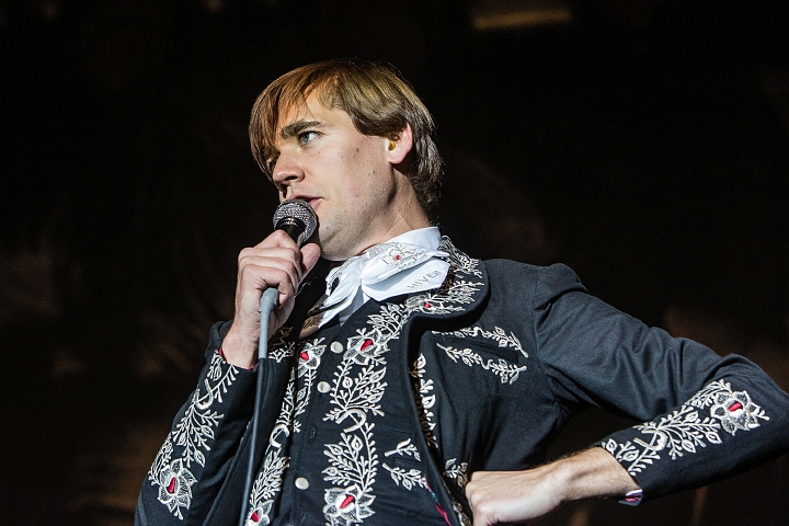 The Hives @ Groezrock 2014, picture 27, photographed by Edwin Houdevelt - FrontView Magazine