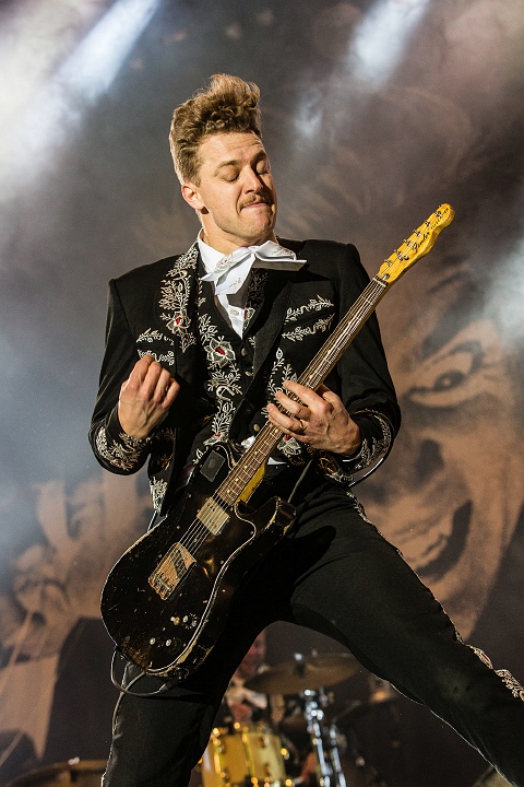 The Hives @ Groezrock 2014, picture 28, photographed by Edwin Houdevelt - FrontView Magazine