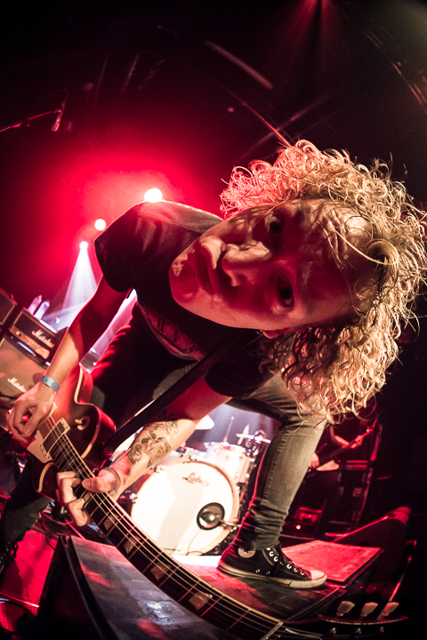 Black-Bone @ 013, picture 5, photographed by Dorien Goetschalckx - FrontView Magazine