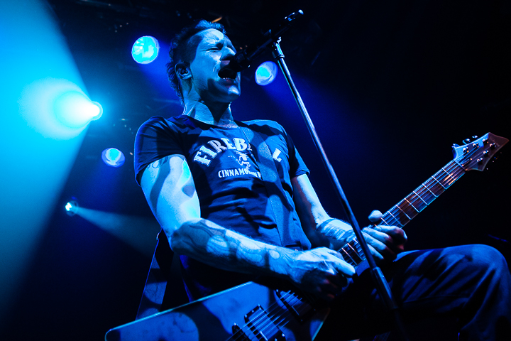 Mustasch @ 013, picture 1, photographed by Dorien Goetschalckx - FrontView Magazine