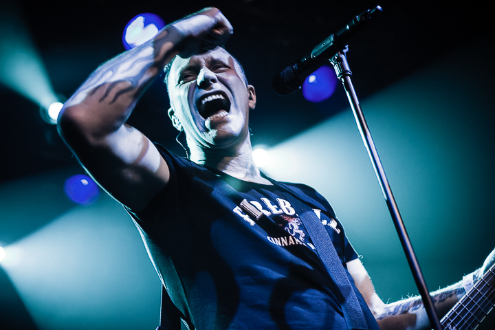 Mustasch @ 013, picture 9, photographed by Dorien Goetschalckx - FrontView Magazine