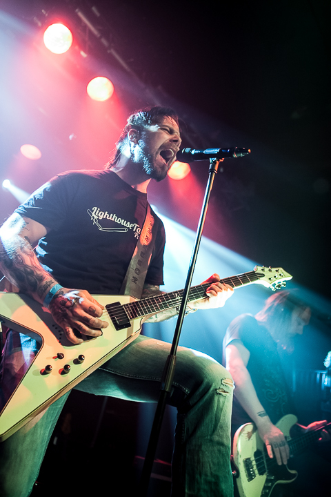 Mustasch @ 013, picture 11, photographed by Dorien Goetschalckx - FrontView Magazine