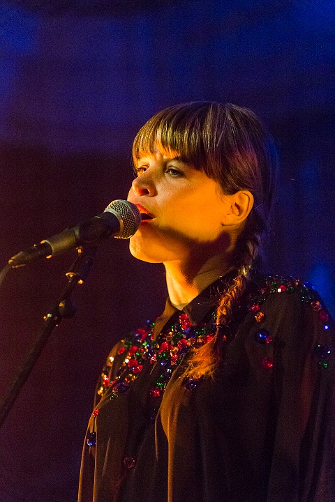 Lady Linn @ De Casino, picture 10, photographed by Edwin Houdevelt - FrontView Magazine