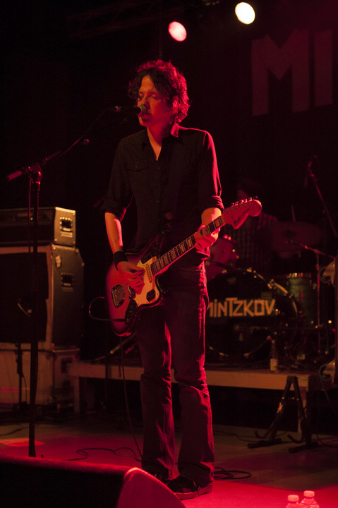 Mintzkov @ vredesfeesten Ieper Perron, picture 2, photographed by Devid Camerlynck - FrontView Magazine