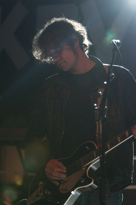 Mintzkov @ vredesfeesten Ieper Perron, picture 9, photographed by Devid Camerlynck - FrontView Magazine