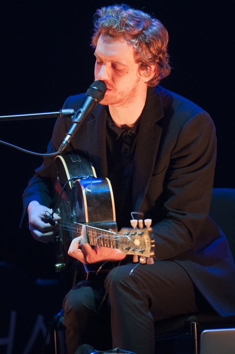 Moreau @ vredesfeesten Ieper Perron, picture 11, photographed by Devid Camerlynck - FrontView Magazine