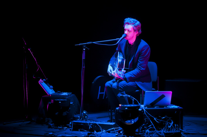 Moreau @ vredesfeesten Ieper Perron, picture 23, photographed by Devid Camerlynck - FrontView Magazine