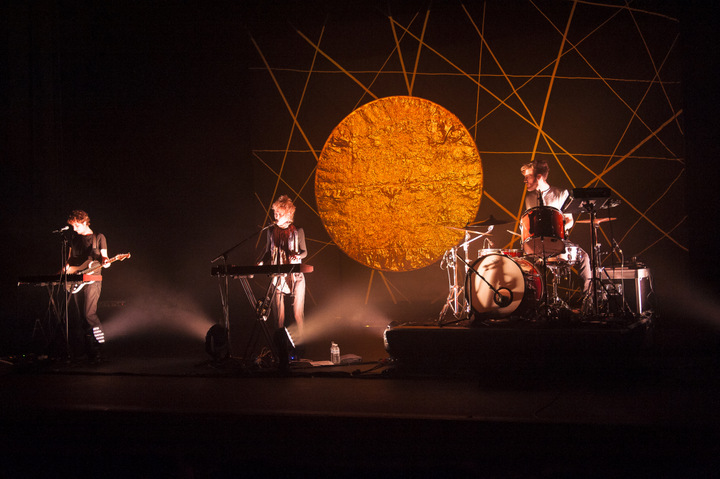 SX @ vredesfeesten Ieper Perron, picture 1, photographed by Devid Camerlynck - FrontView Magazine