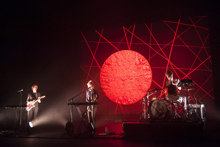 SX @ vredesfeesten Ieper Perron, picture 5, photographed by Devid Camerlynck - FrontView Magazine