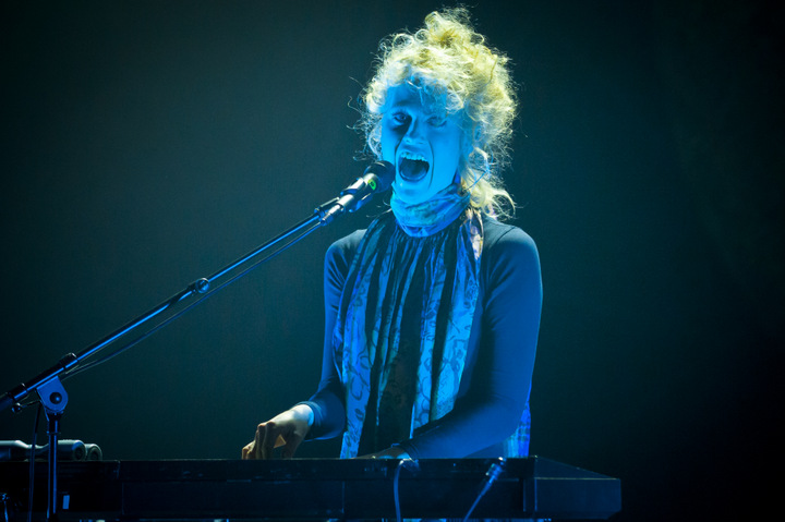 SX @ vredesfeesten Ieper Perron, picture 20, photographed by Devid Camerlynck - FrontView Magazine