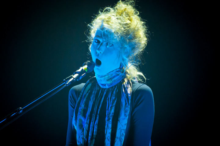SX @ vredesfeesten Ieper Perron, picture 21, photographed by Devid Camerlynck - FrontView Magazine