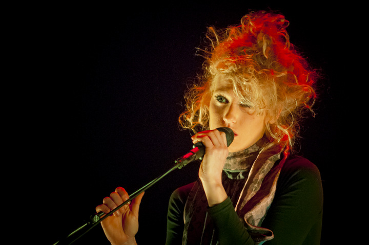 SX @ vredesfeesten Ieper Perron, picture 26, photographed by Devid Camerlynck - FrontView Magazine