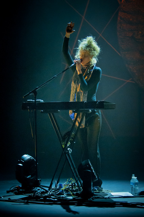 SX @ vredesfeesten Ieper Perron, picture 29, photographed by Devid Camerlynck - FrontView Magazine