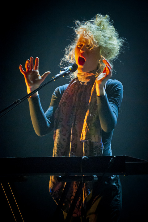SX @ vredesfeesten Ieper Perron, picture 33, photographed by Devid Camerlynck - FrontView Magazine