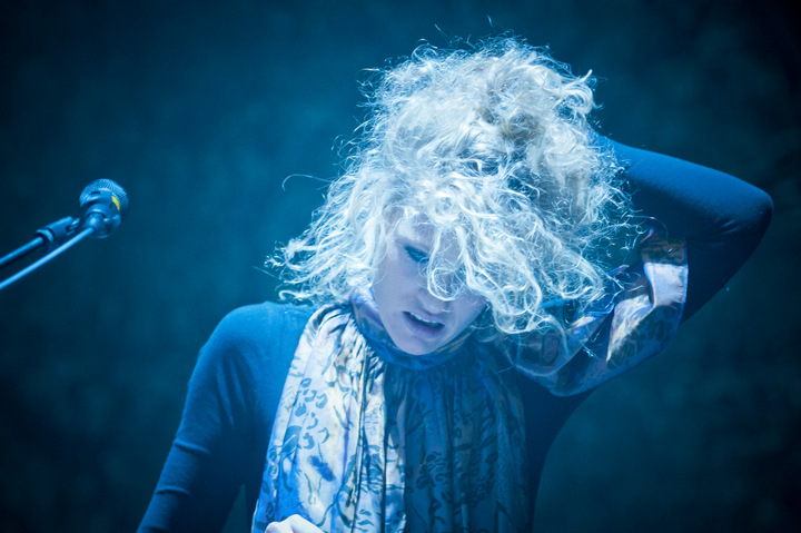 SX @ vredesfeesten Ieper Perron, picture 40, photographed by Devid Camerlynck - FrontView Magazine
