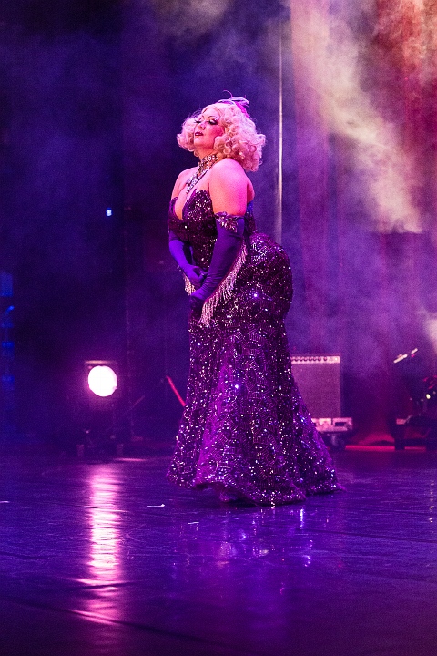 Cabaret New Burlesque @ De Roma, picture 8, photographed by Edwin Houdevelt - FrontView Magazine