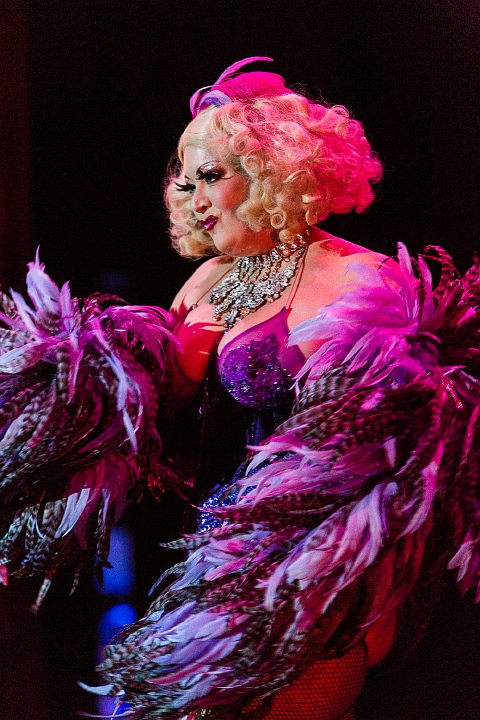 Cabaret New Burlesque @ De Roma, picture 15, photographed by Edwin Houdevelt - FrontView Magazine
