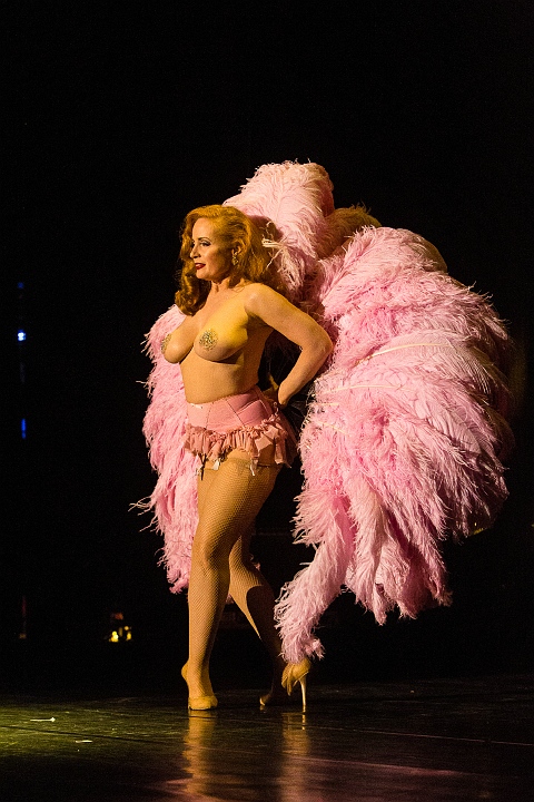Cabaret New Burlesque @ De Roma, picture 39, photographed by Edwin Houdevelt - FrontView Magazine