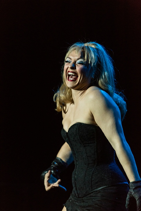 Cabaret New Burlesque @ De Roma, picture 43, photographed by Edwin Houdevelt - FrontView Magazine