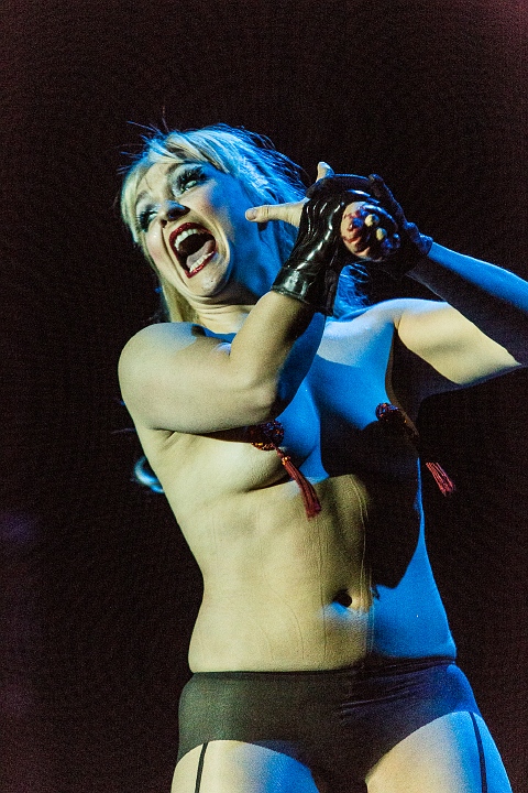 Cabaret New Burlesque @ De Roma, picture 52, photographed by Edwin Houdevelt - FrontView Magazine