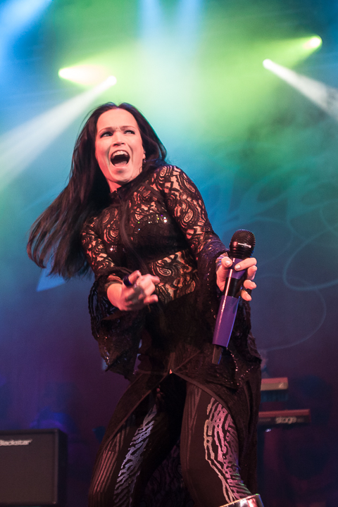 tarja @ Effenaar, picture 3, photographed by Dorien Goetschalckx - FrontView Magazine