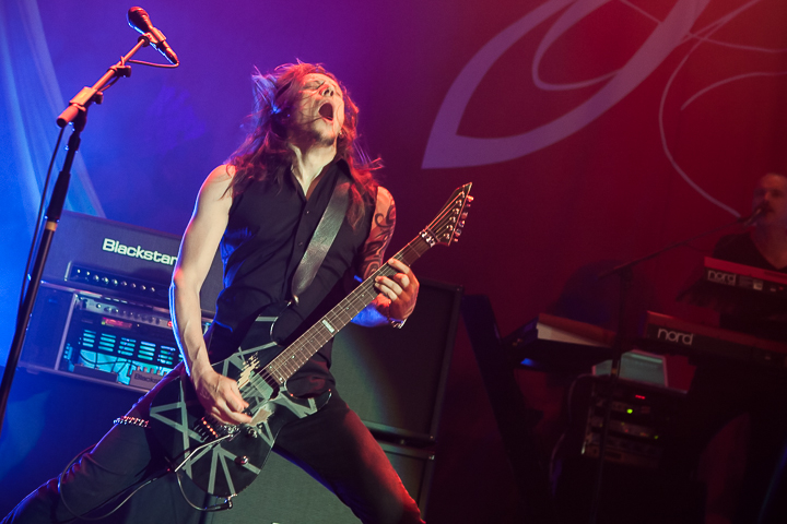tarja @ Effenaar, picture 26, photographed by Dorien Goetschalckx - FrontView Magazine