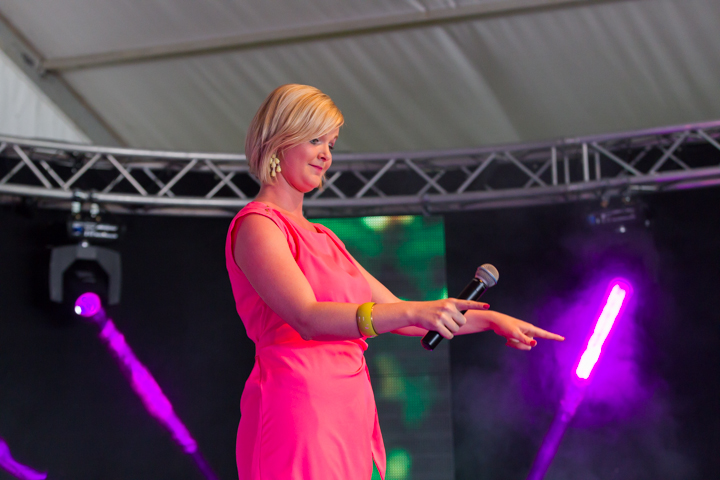 Eveline Cannoot @ Wortegemsen Feesten, picture 11, photographed by Guy Danneels - FrontView Magazine
