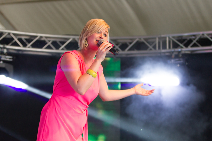 Eveline Cannoot @ Wortegemsen Feesten, picture 13, photographed by Guy Danneels - FrontView Magazine