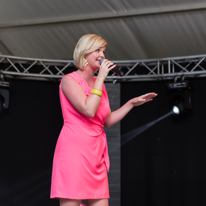 Eveline Cannoot @ Wortegemsen Feesten, picture 18, photographed by Guy Danneels - FrontView Magazine